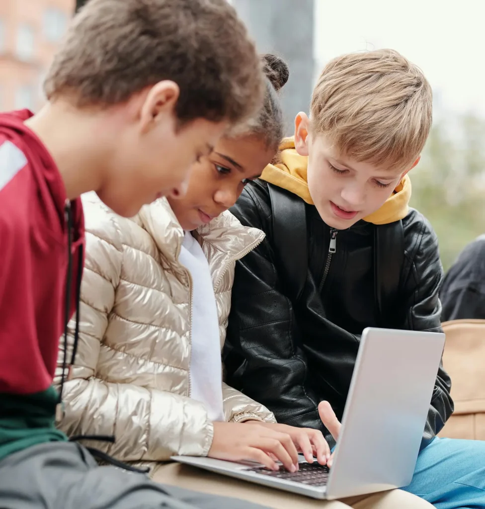 photo jeunes enfants